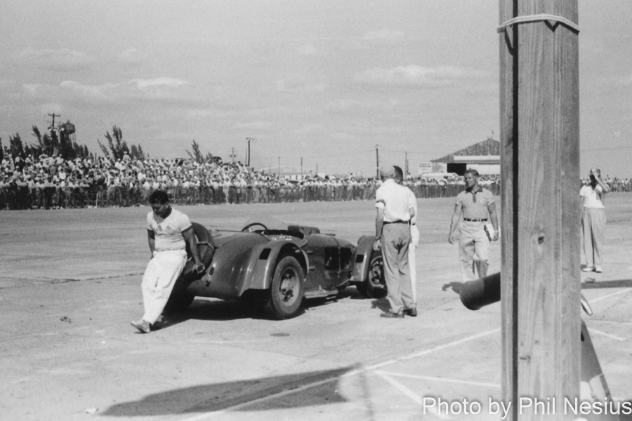 Allard J2X at Sebring March, 13 1955 / 114L_0016 / 