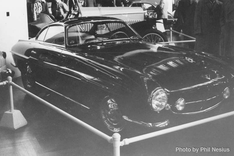 At New York Autoshow 1955 / 114L_0022 / 