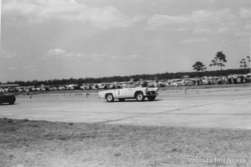 Ford Thunderbird Number 9 driven by Scherer / Davis at Sebring March, 13 1955 / 114L_0030 / 