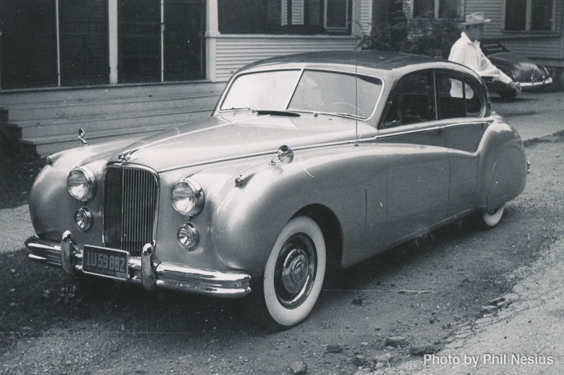 Jaguar Mk 7 at Elkhart Lake, WI July 1952 / 137E_0024 / 