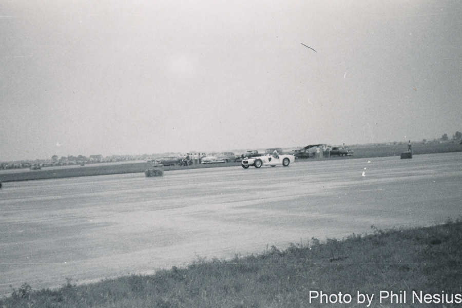 Excalibur at Janesville Airport Race 8/3/1952. This makes more sense  than Bergstrom AFB, Austin, TX, 1952 / 137E_0032 / 