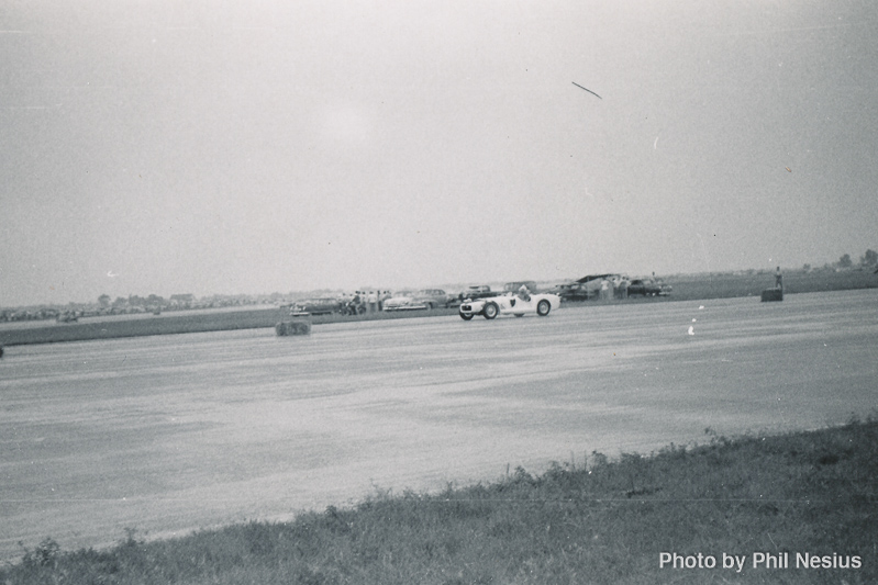 Excalibur at Janesville Airport Race 8/3/1952. This makes more sense  than Bergstrom AFB, Austin, TX, 1952 / 137E_0032 / 