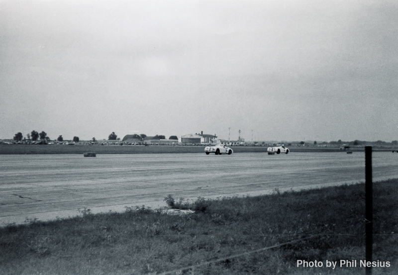 Jaguars at Janesville Airport Race 8/3/1952. This makes more sense  than Bergstrom AFB, Austin, TX, 1952 / 137E_0036 / 