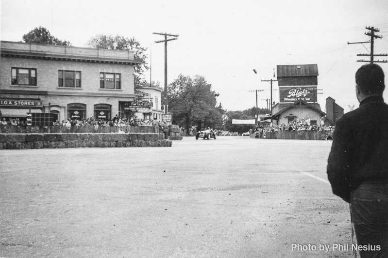 Elkhart Lake, WI September, 1952 / 137E_0043 / 