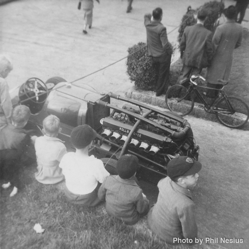 Triangle Special a 21 litre Rolls-Royce  engine with chassis and suspension from Daimler Scout. driven by Ted Lloyd-Jones at Ramsgate Speed Trials September 30th 1951 / 21_573_0001 / 