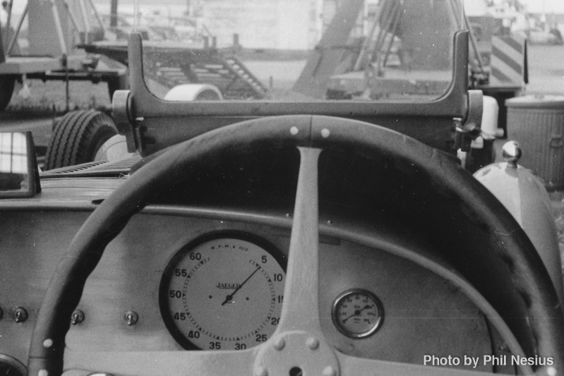 Bugati at Lockbourne AFB August 1953 / 493K_0020 / 