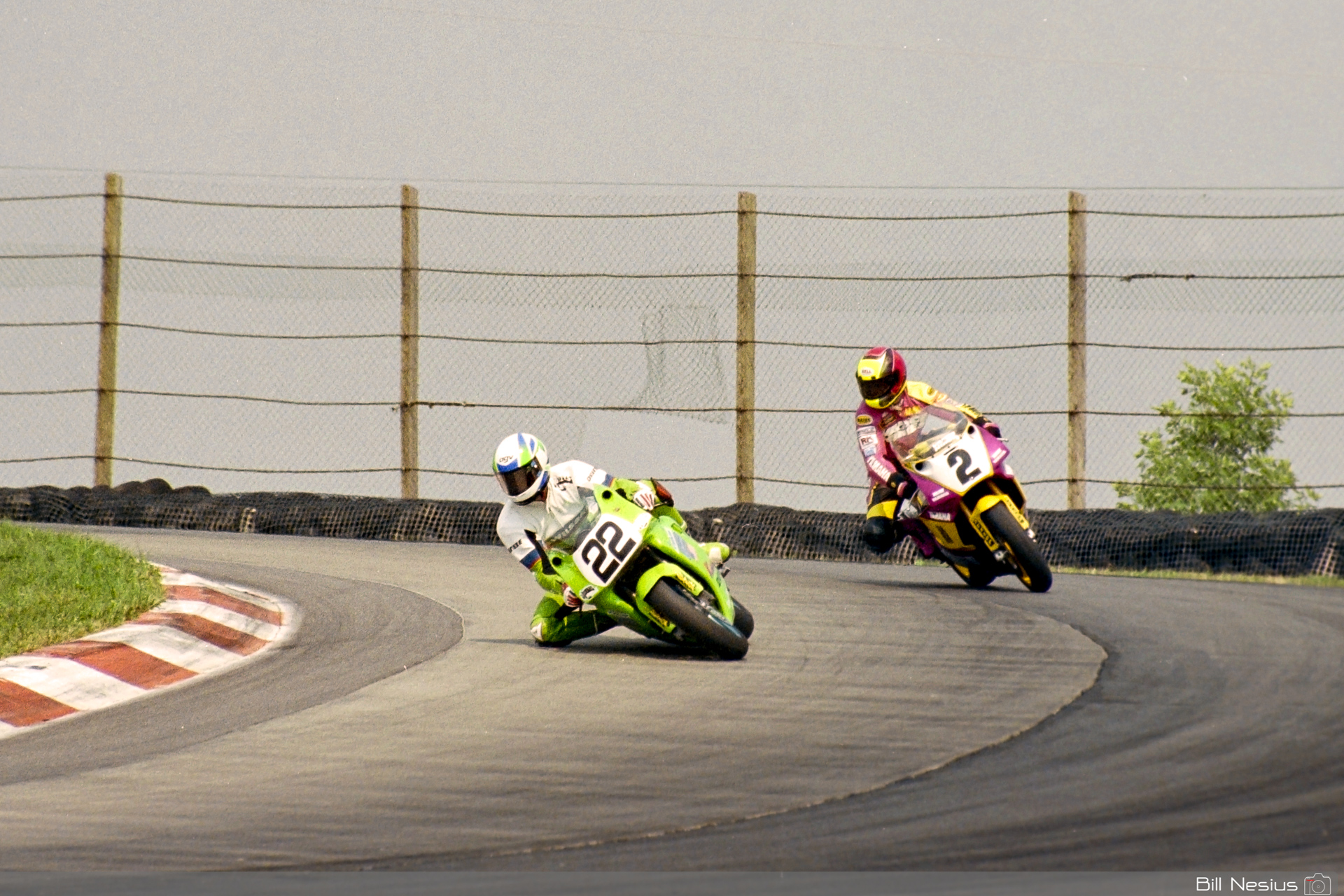 Scott Russell on the Number 22 Kawasaki ZX-7R and Jamie James on the Number 2 Vance & Hines Yamaha FZR750R / FLM_7792 / 3