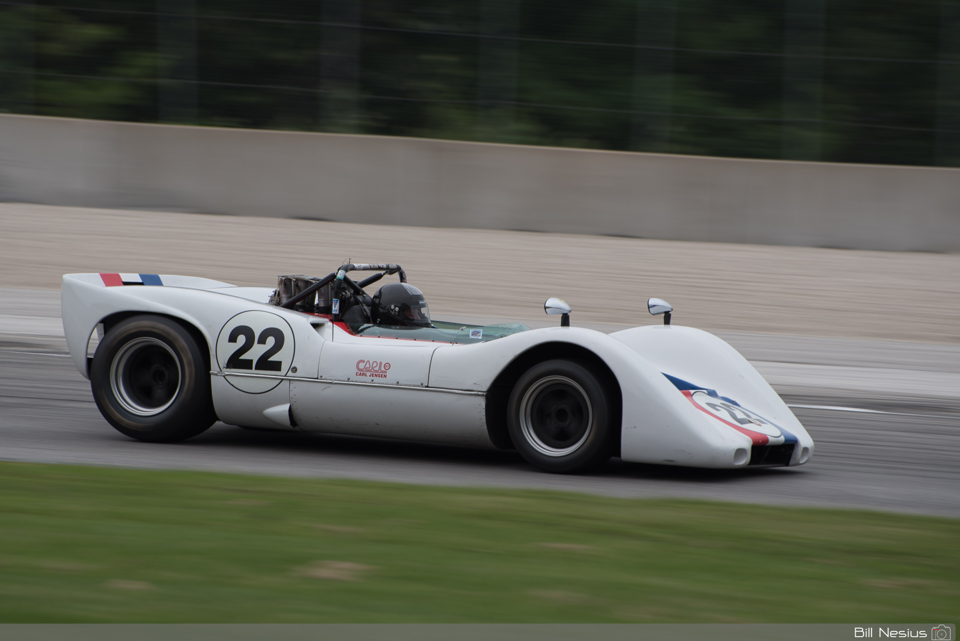 1966 McLaren M6b # 22 in turn 1 / DSC_5386 / 4