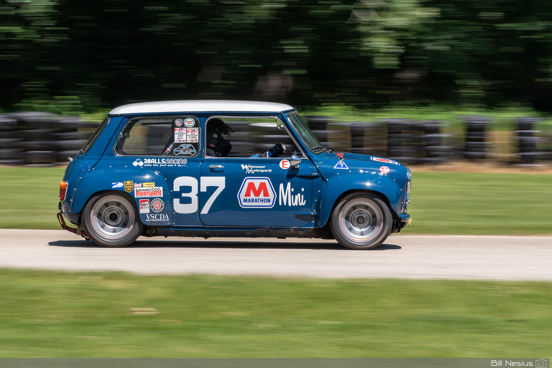 1964 Morris Mini Cooper Number 37 / DSC_3071 / 3