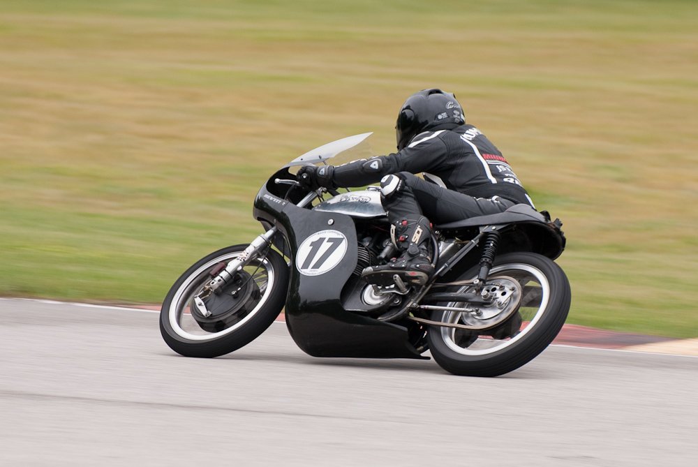Kenny Cummings on the No 17 Norton in the bend, Road America, Elkhart Lake, WI