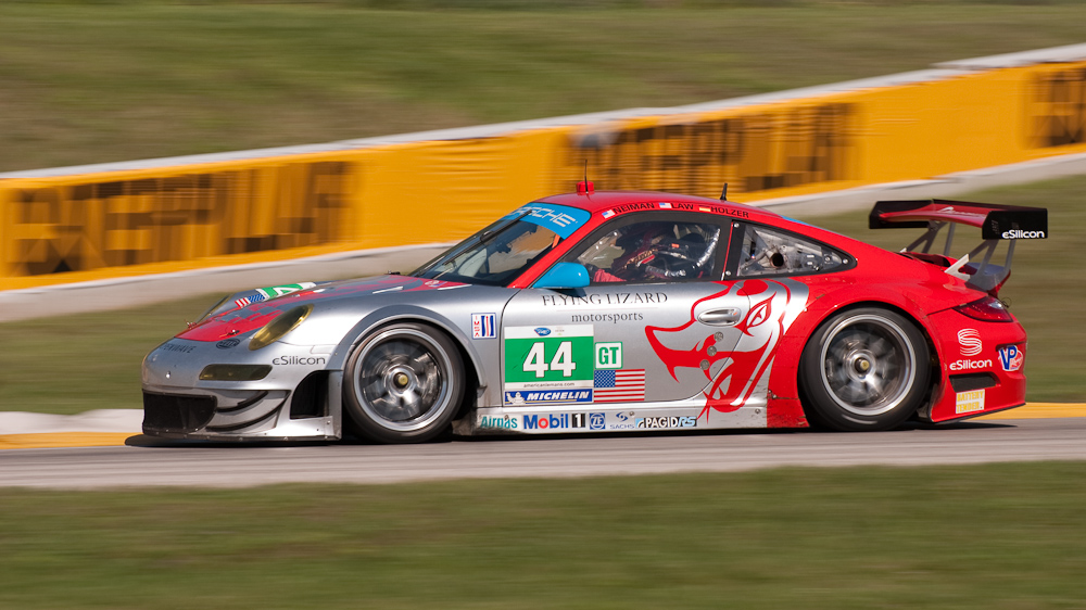 Flying Lizard Motorsports Porsche 911 GT3 RSR, Car No 44 in turn 6, Road America, Elkhart Lake WI  ~  DSC_1893