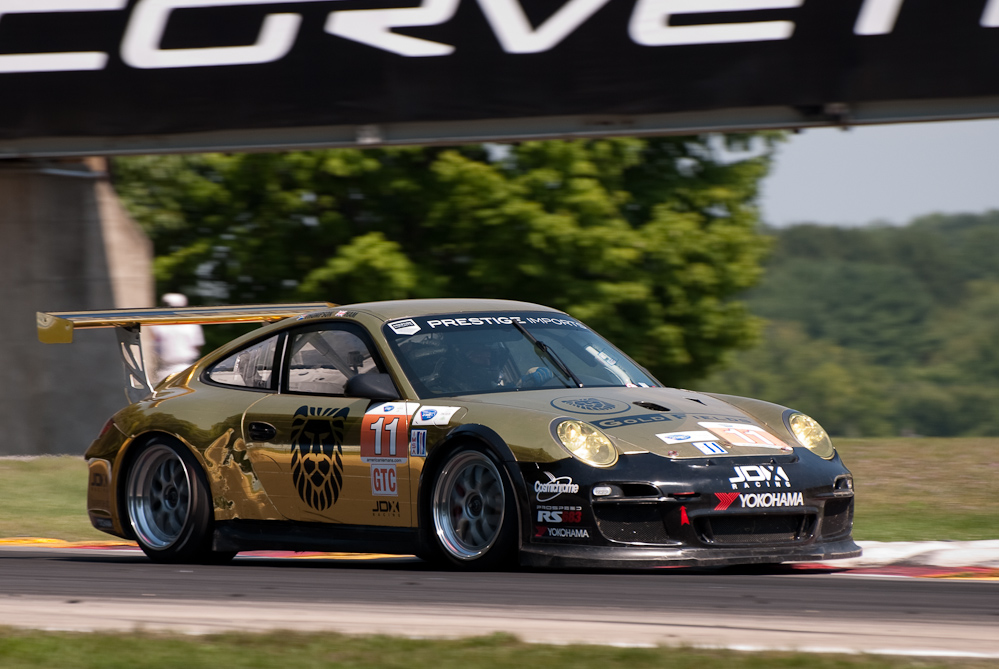 JDX RACING Porsche 911 GT3, Car No 11 in turn 6, Road America, Elkhart Lake WI  ~  DSC_2313