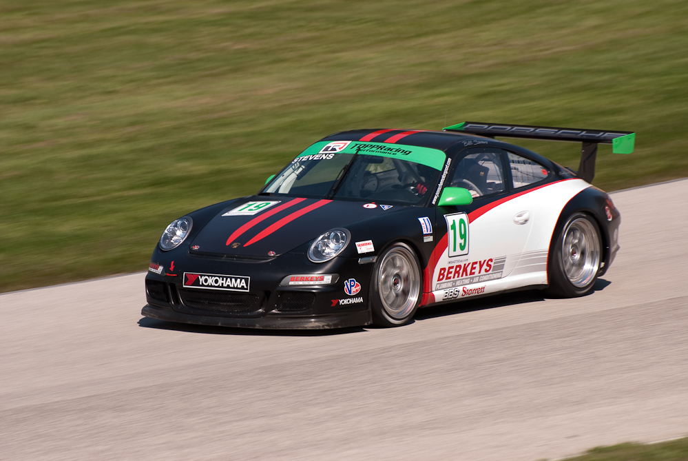 Top Racing Porsche 911 GT3 Cup, Car No 19 in turn 9, Road America, Elkhart Lake WI  ~  DSC_2151