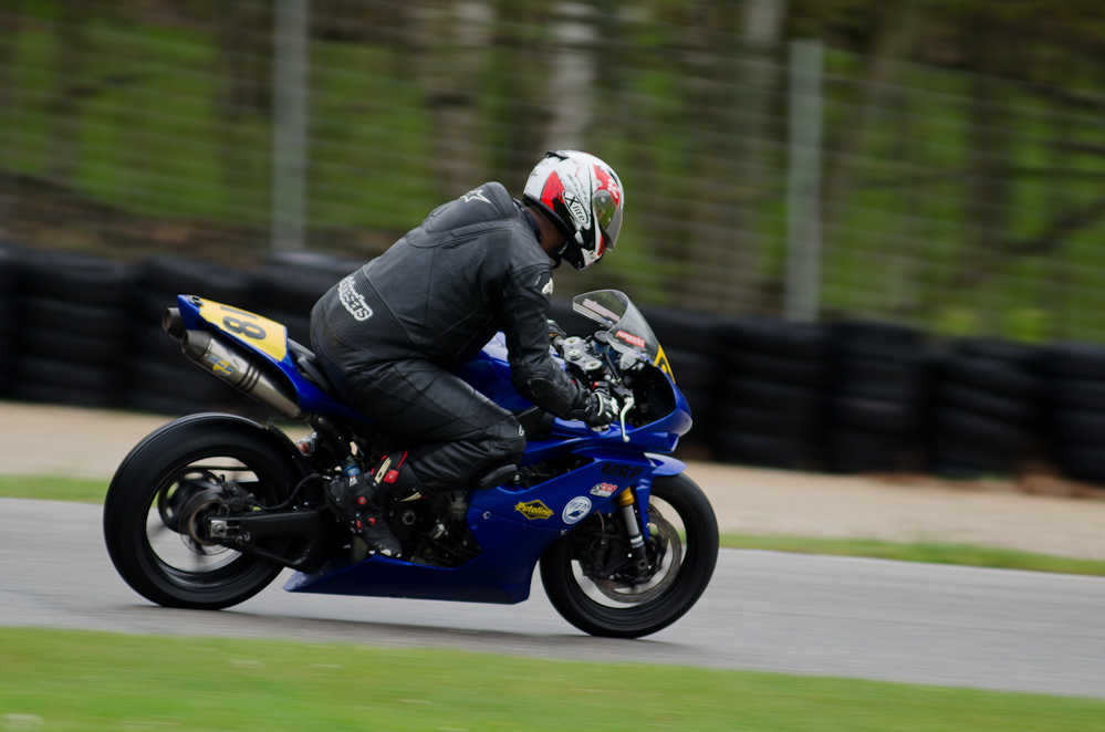 DSC_1452 / Gerald Saltus on the No 818 Yamaha in turn 9 at Road America, Elkhart Lake, WI