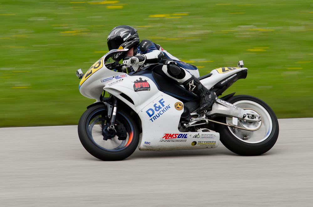 DSC_1696 / Craig Davis on the No 28 Buell in turn 9 at Road America, Elkhart Lake, WI