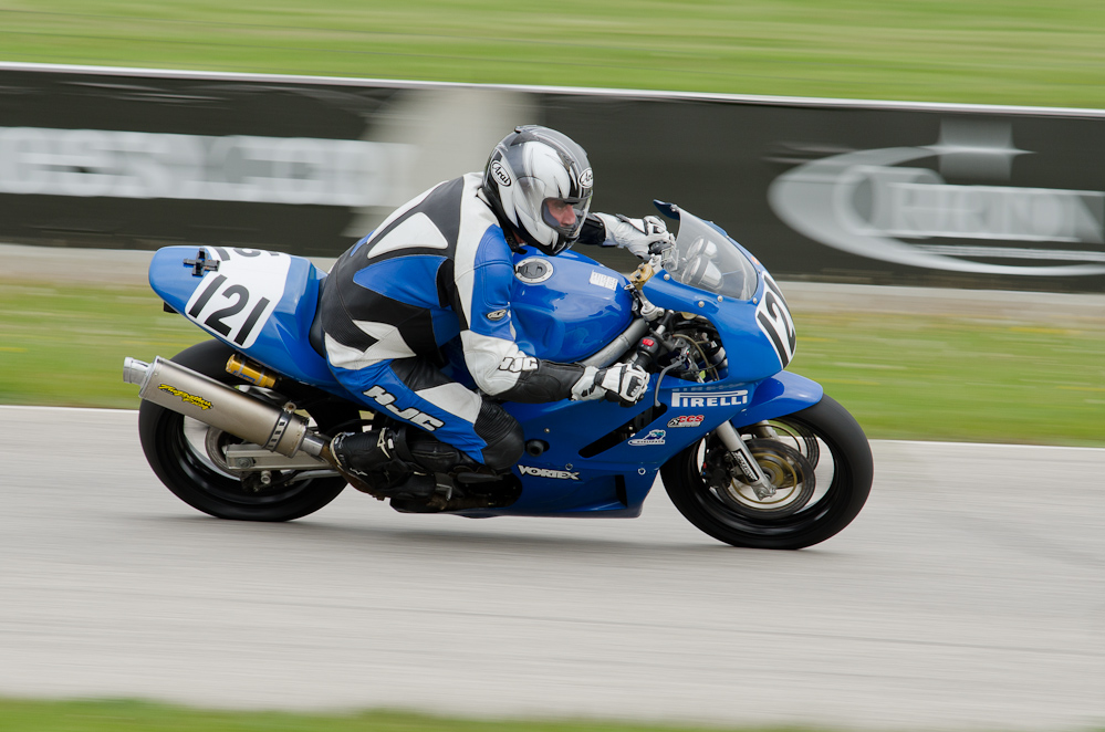 DSC_2361 / Paul Gray on the No 121 Suzuki in turn 7 at Road America, Elkhart Lake, WI
