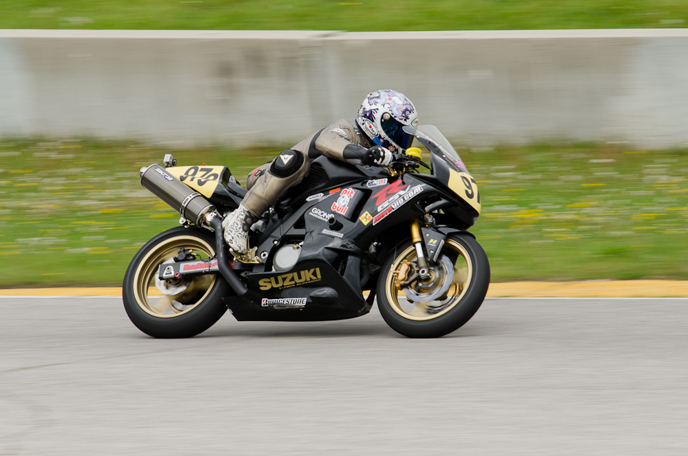 DSC_2368 / Jonathan Novoselsay on the No 979 Suzuki in turn 13 at Road America, Elkhart Lake, WI