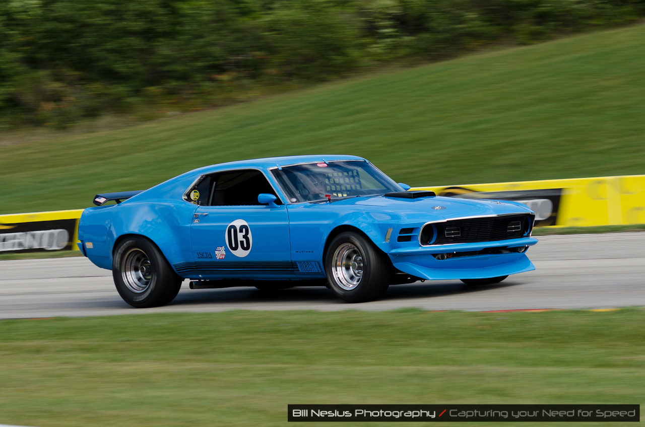 1970 Ford Mustang Mach-1 driven by David Carpenter in turn 7, Road America, Elkhart Lake WI / DSC_3868