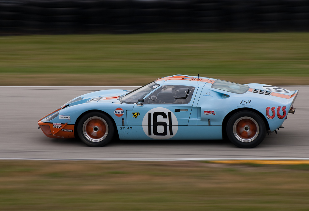 James Cullen driving a 1969 SPF GT40 MKI in turn 7 Road America, Elkhart Lake, WI  ~  DSC_9976