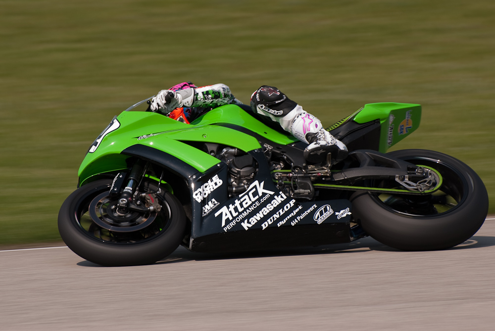 JD Beach on the No 10 Cycle World Attack Performance Kawasaki ZX-10 in the bend, Road America, Elkhart Lake, WI