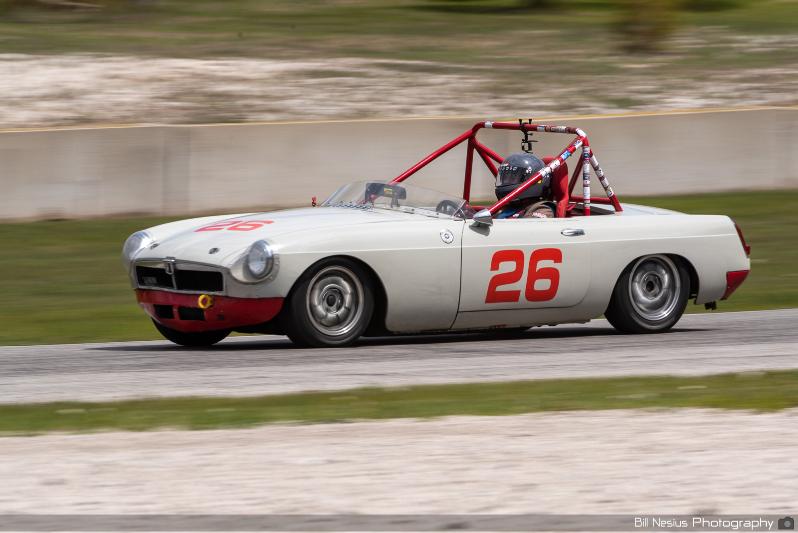 MG B Number 26 / BAN_0616 / 3