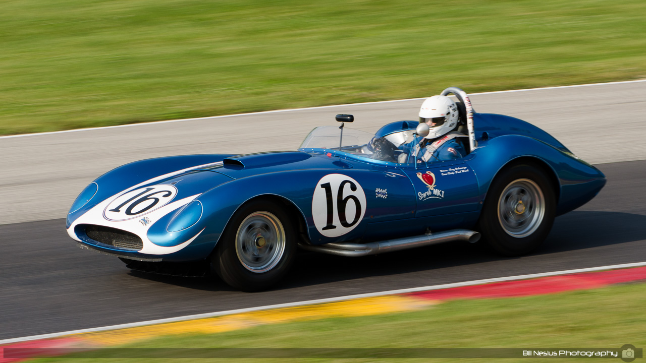 1958 Scarab MkI #16 driven by Tony DeLorenzo at Road America, Elkhart Lake, WI. Turn 13 / DSC_9293