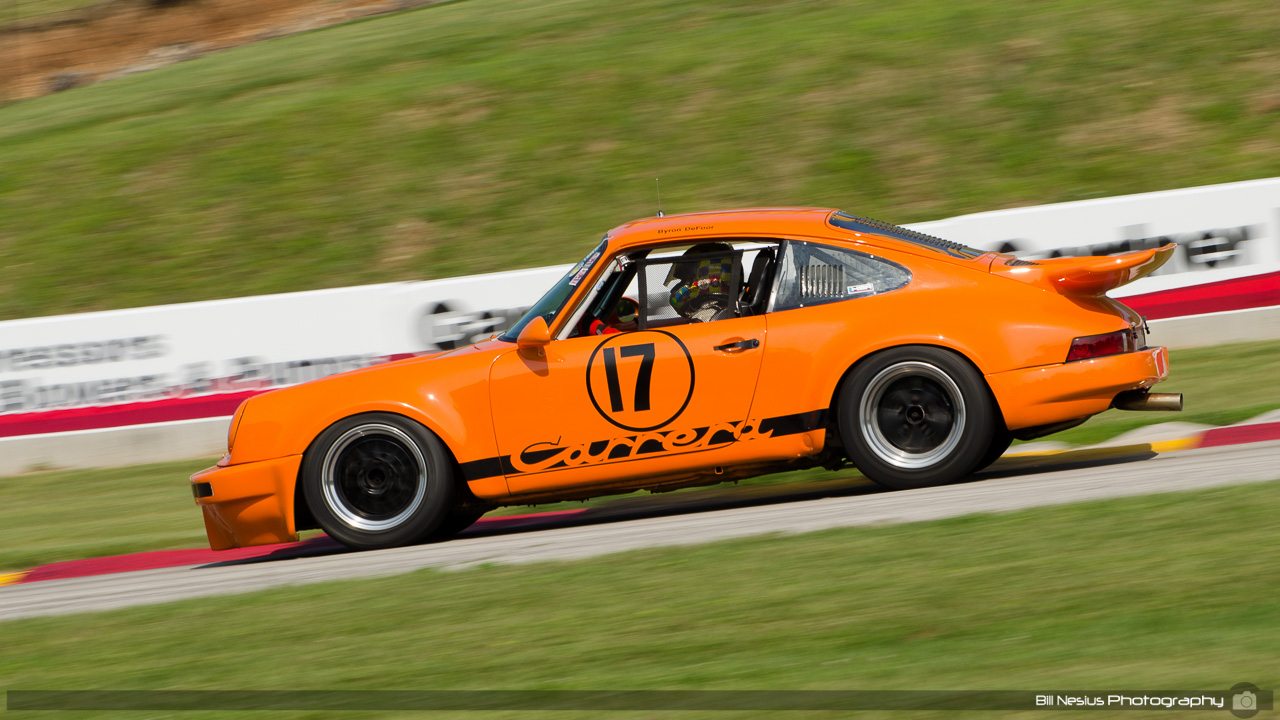 1973 Porsche 911 IROC #17 driven by Byron DeFoor. Road America, Elkhart Lake, WI. Turn 7 / DSC_9787