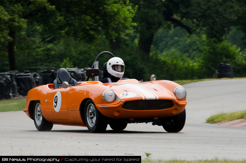 DSC_6414 / 1963 Elva Courier Ford car no 9, driven by Richard Stadther in turn 4. Blackhawk Farms Raceway