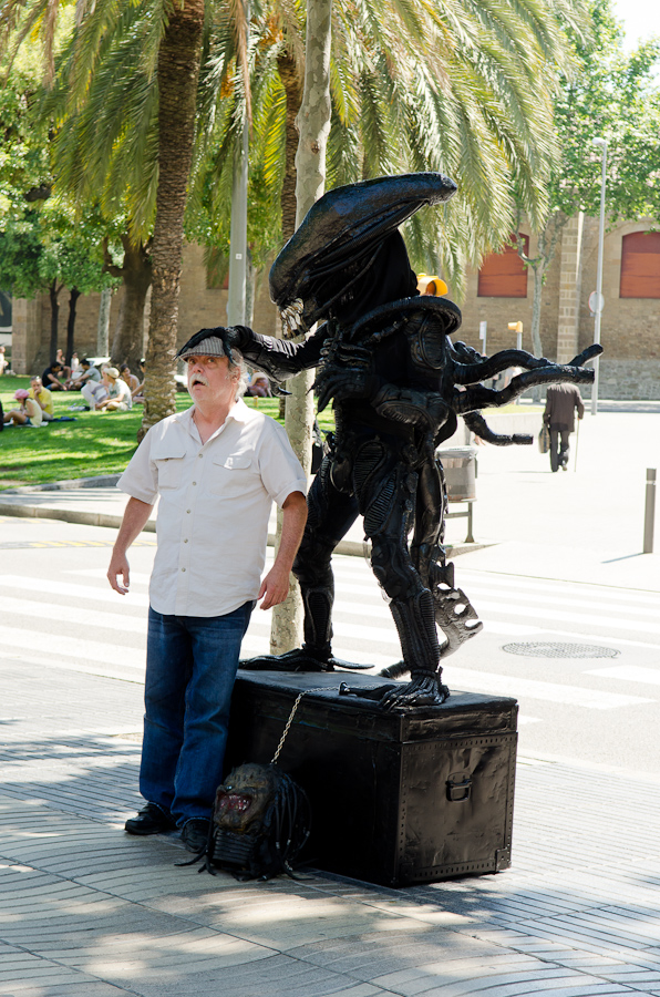 Street performer at La Ramblas street.  / DSC_3623