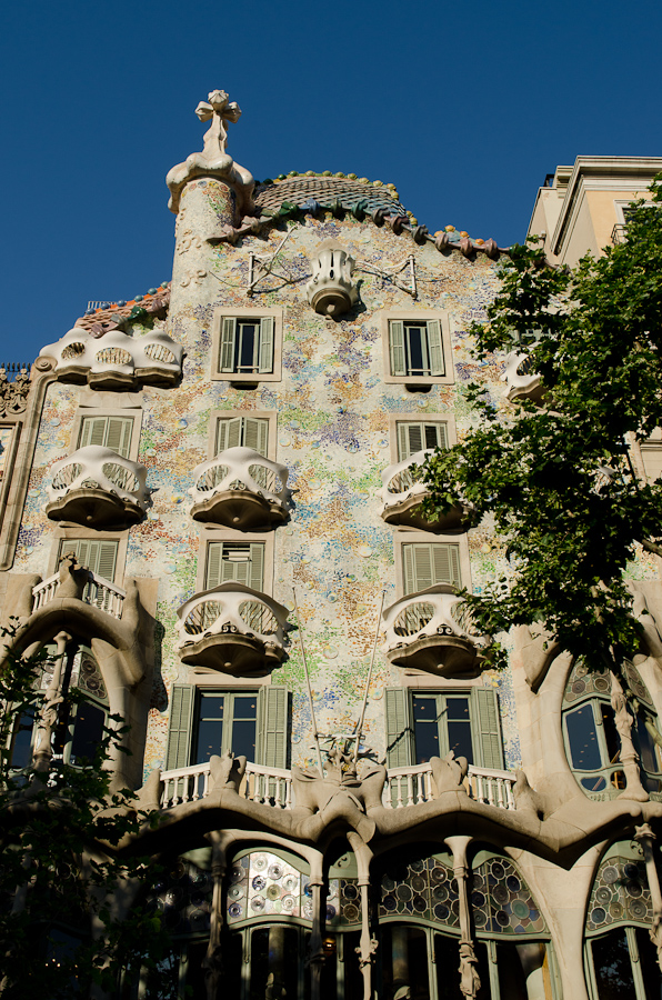 Casa Batllo a modernist building designed by Antoni Gaudí / DSC_3643