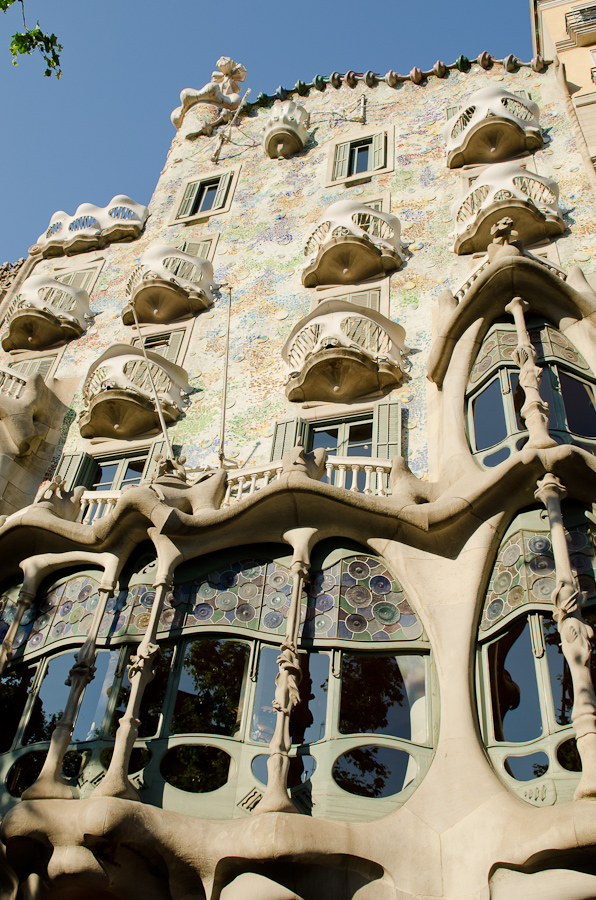 Casa Batllo a modernist building designed by Antoni Gaudí / DSC_3646
