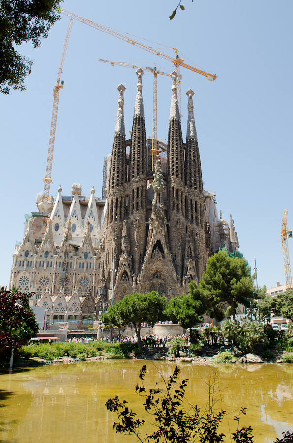 La Sagrada Familia church by Antoni Gaudí / DSC_3819