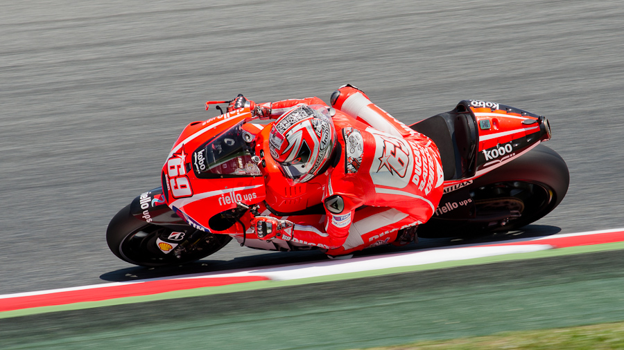 Nicky Hayden on the #69 GP13 Ducati Desmosedici GP13 at Circuit de Catalunya turn 1 / DSC_4534