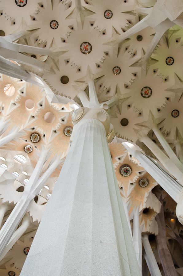 La Sagrada Familia church by Antoni Gaudí / DSC_6693