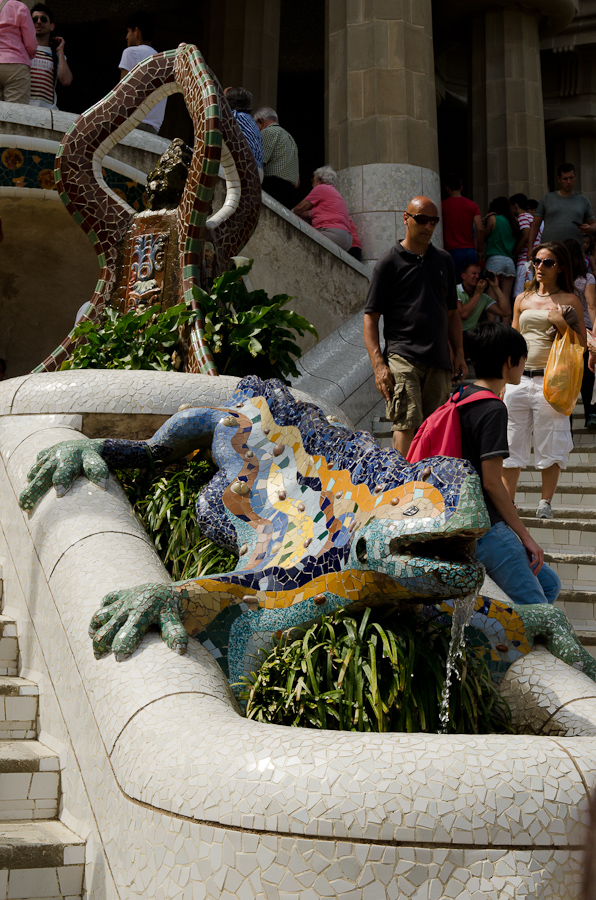 Parc Guell designed by architect Antoni Gaudí / DSC_7018
