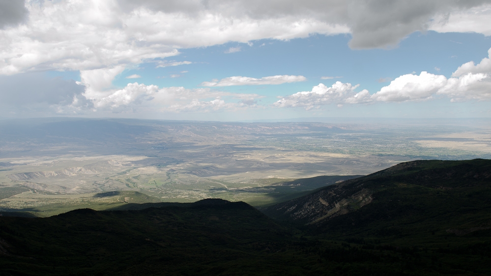Looking into the valley from Lands End Road. / DSC_7099